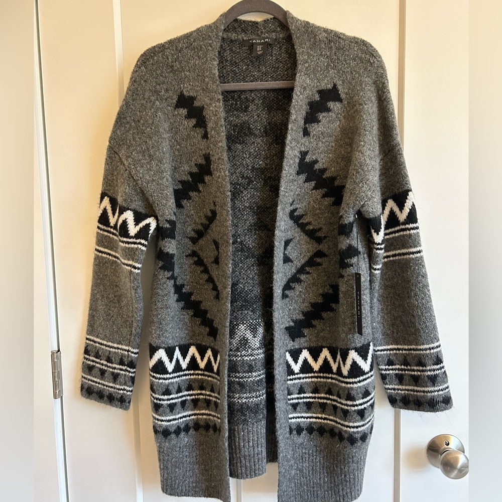 NWT Western inspired open front cardigan.